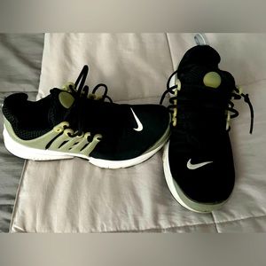 Nike black and grey 5.0